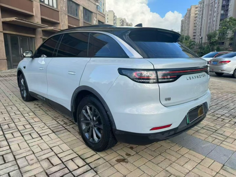 海口23年零跑汽车C118