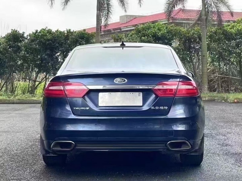 海口19年福特金牛座9