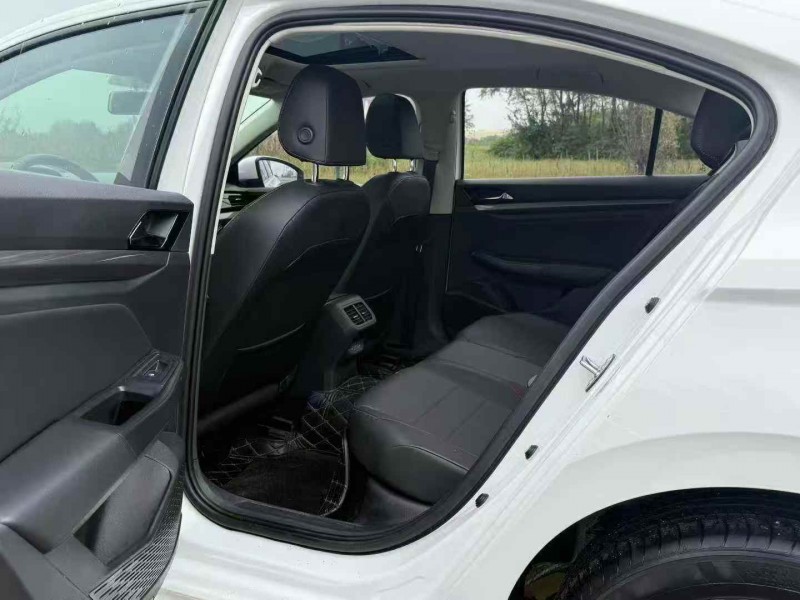 宝鸡21年大众宝来6