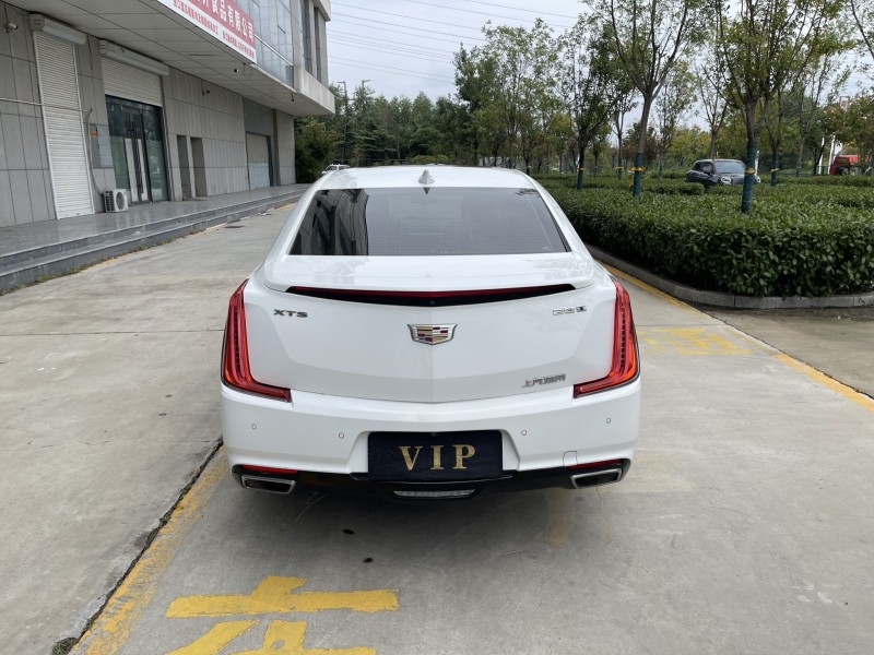 济宁19年凯迪拉克XTS9