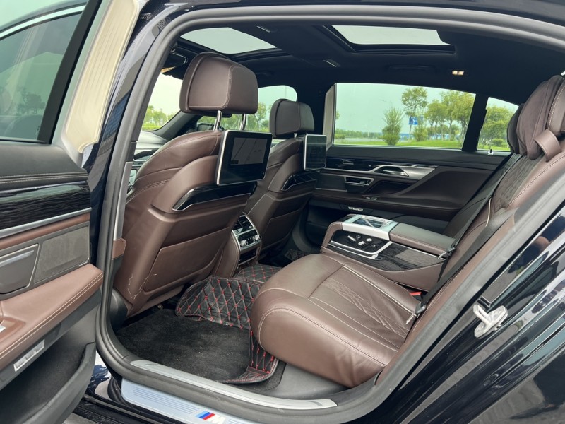 盐城18年宝马7系5