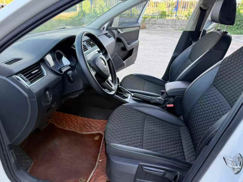 徐州19年斯柯达明锐4