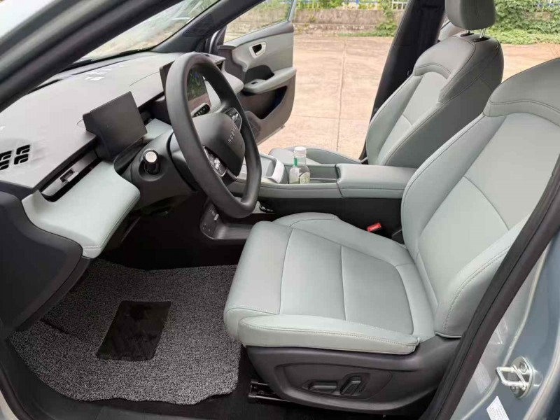 徐州25年荣威D64