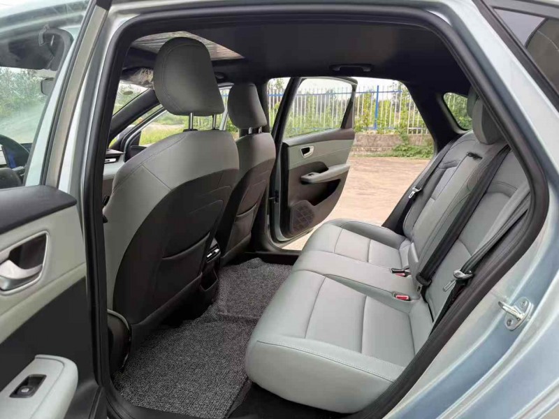 徐州25年荣威D67