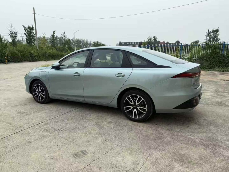 徐州25年荣威D68