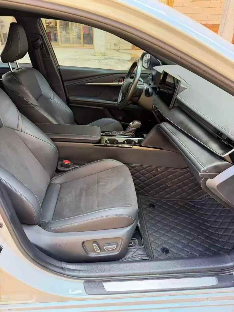 茂名24年丰田凯美瑞4