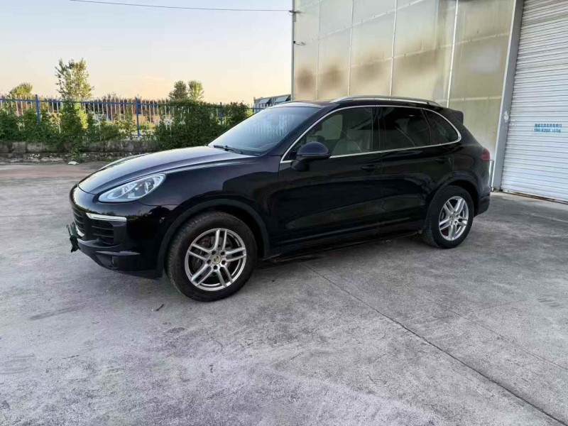 徐州17年保时捷卡宴3