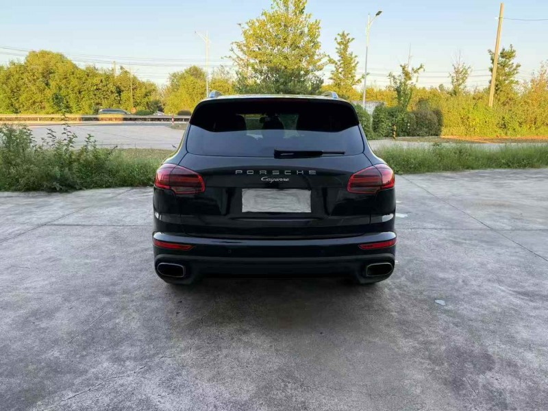 徐州17年保时捷卡宴9