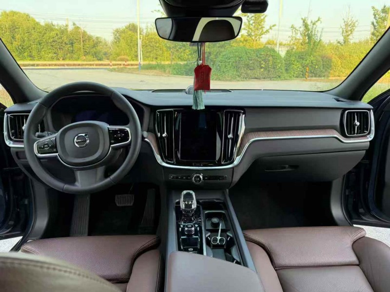 徐州23年沃尔沃S60L5