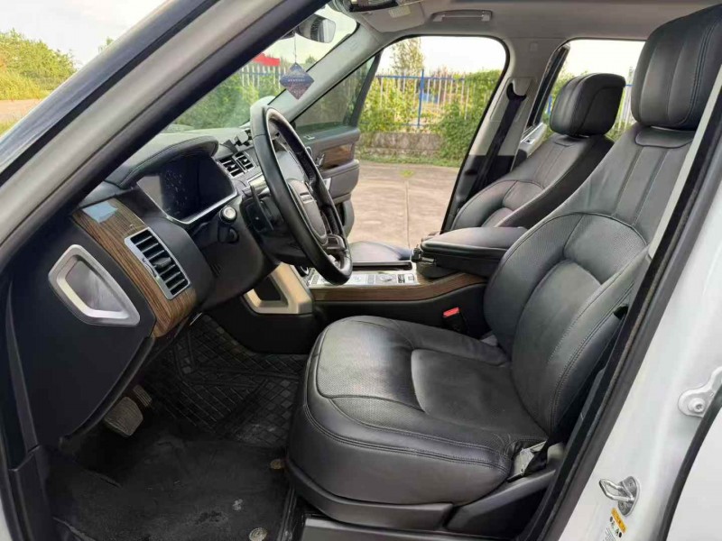 徐州18年路虎揽胜行政4