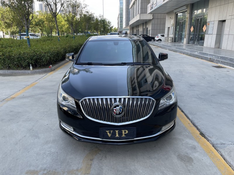 济宁16年别克君越1