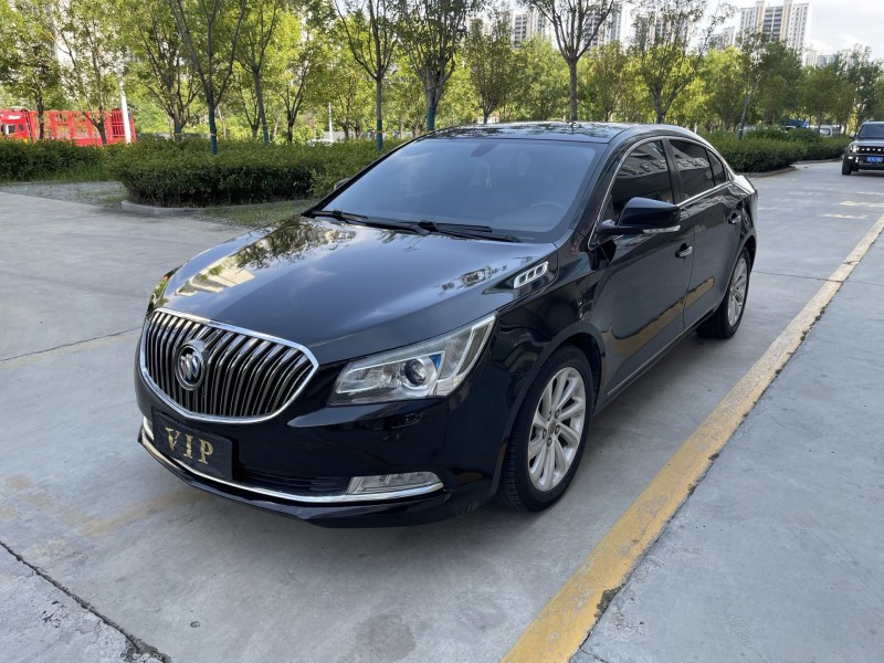 济宁16年别克君越2