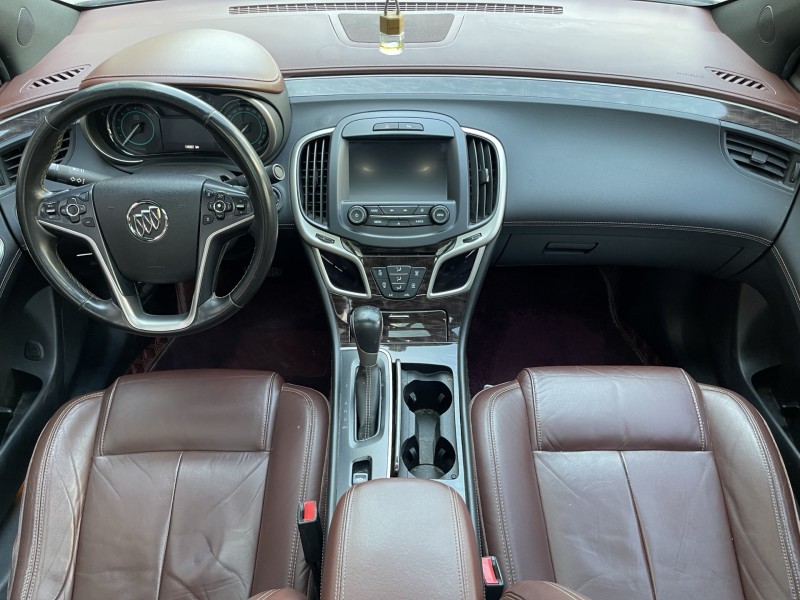 济宁16年别克君越5