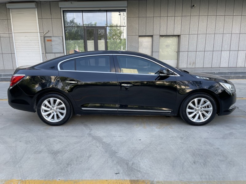 济宁16年别克君越7