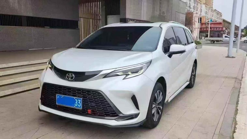 济宁24年丰田格瑞维亚2