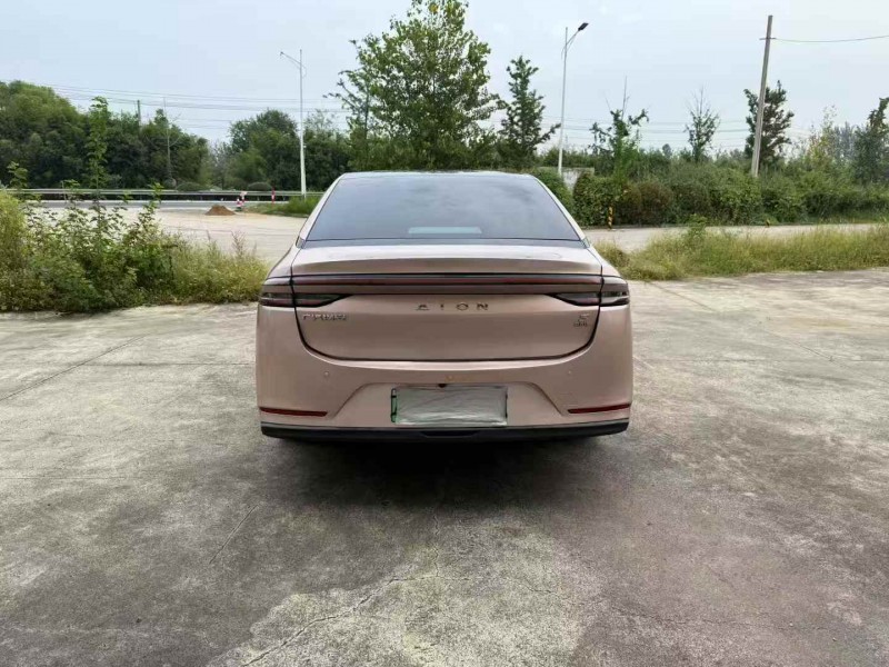 徐州22年传祺埃安S9