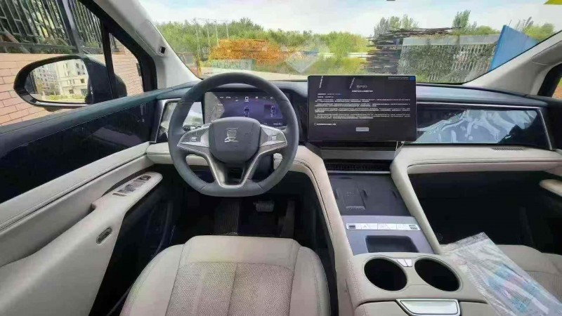 珠海25年比亚迪夏5