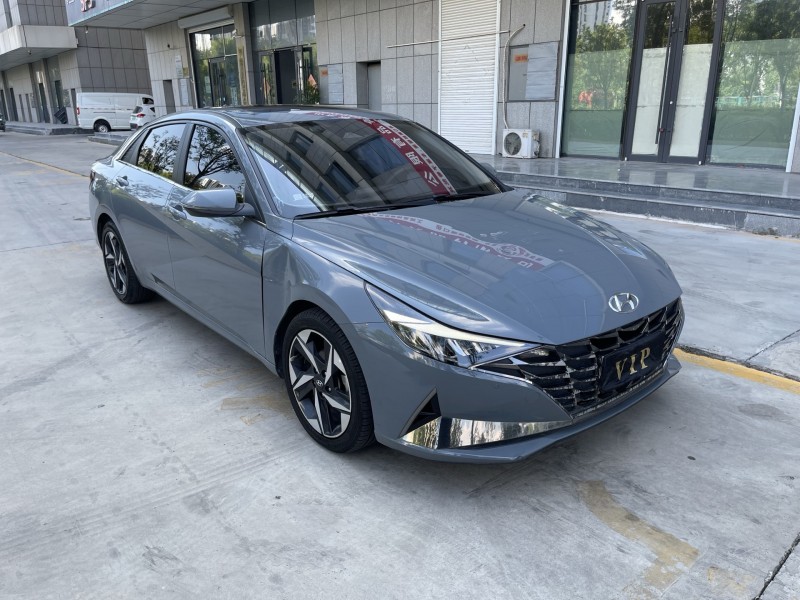 济宁22年现代伊兰特2