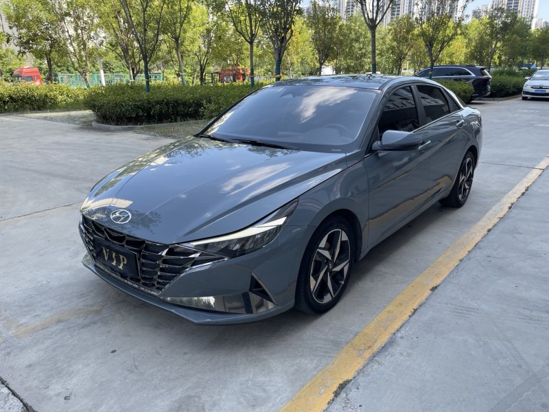 济宁22年现代伊兰特3