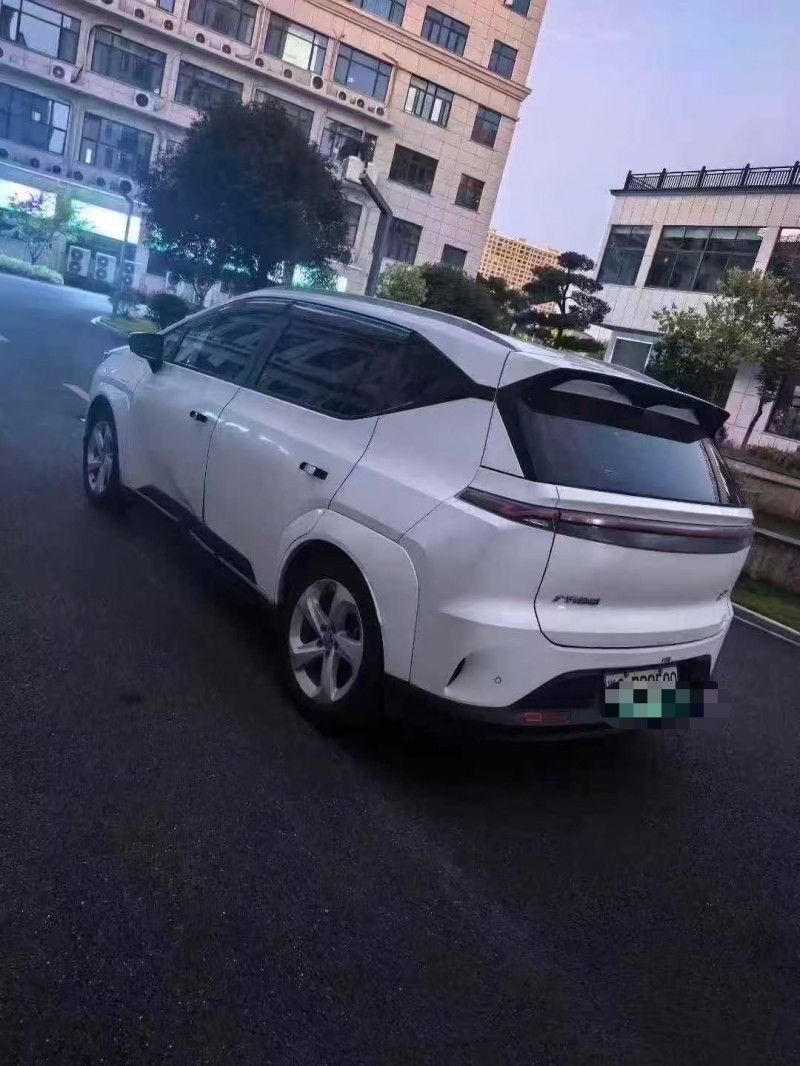 菏泽23年合创汽车Z036