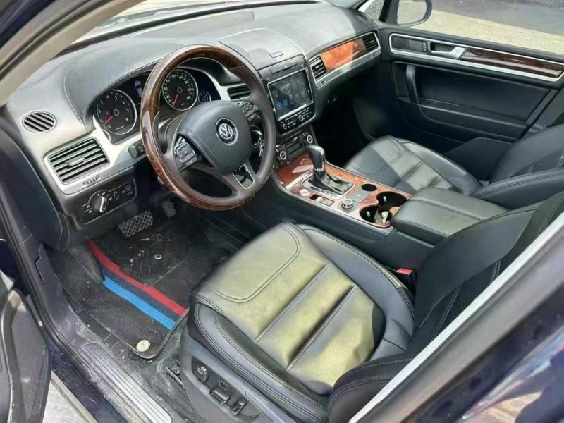 菏泽12年大众途锐6