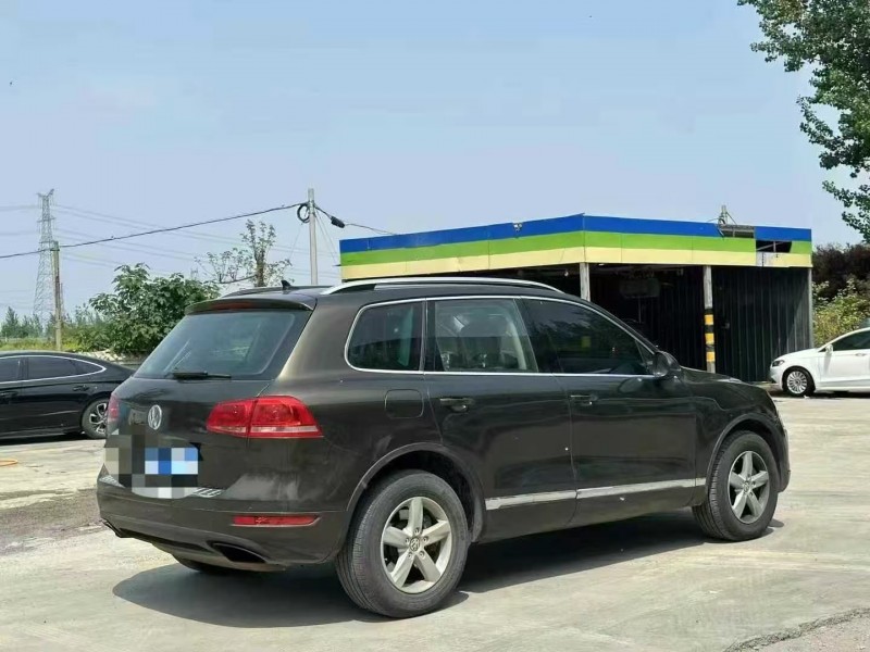 菏泽12年大众途锐7