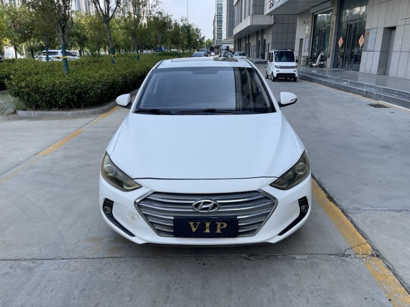 济宁18年现代领动1