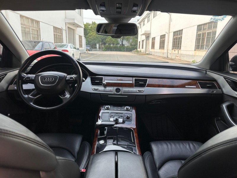 苏州14年奥迪A8L6