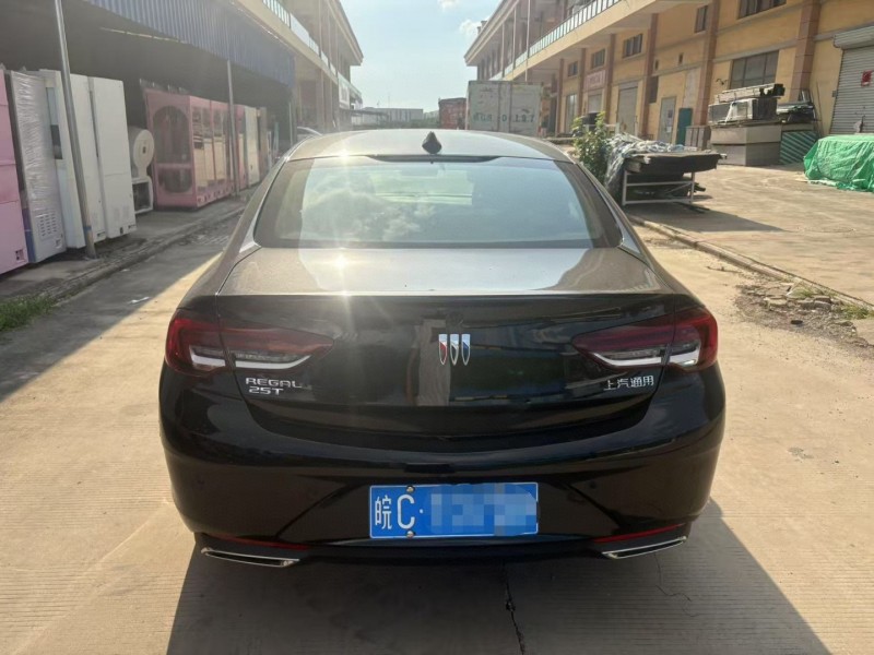 徐州25年别克君威9