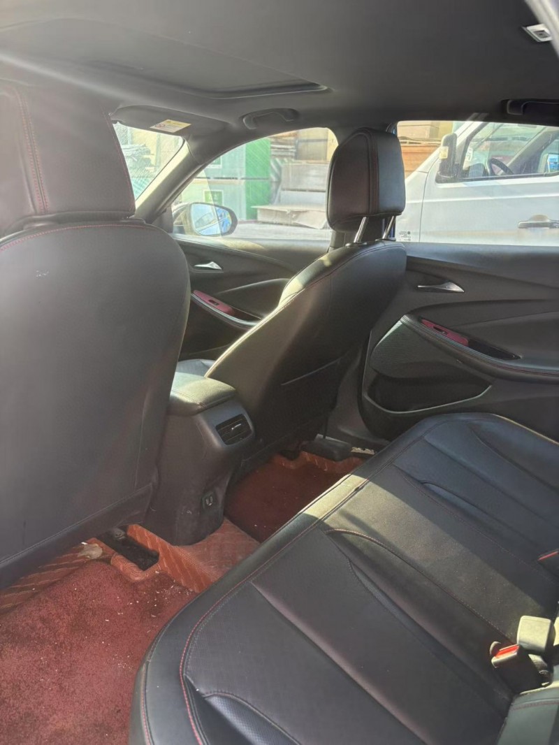 苏州22年别克威朗4