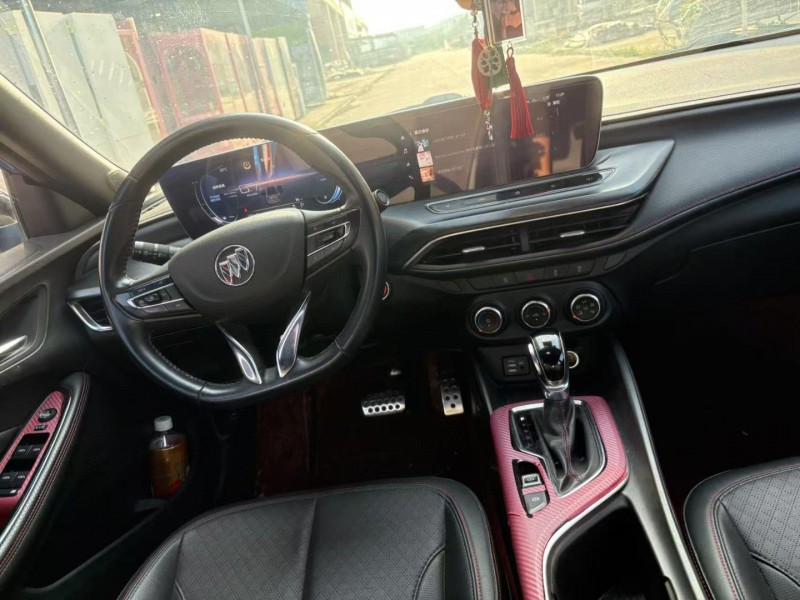 苏州22年别克威朗6