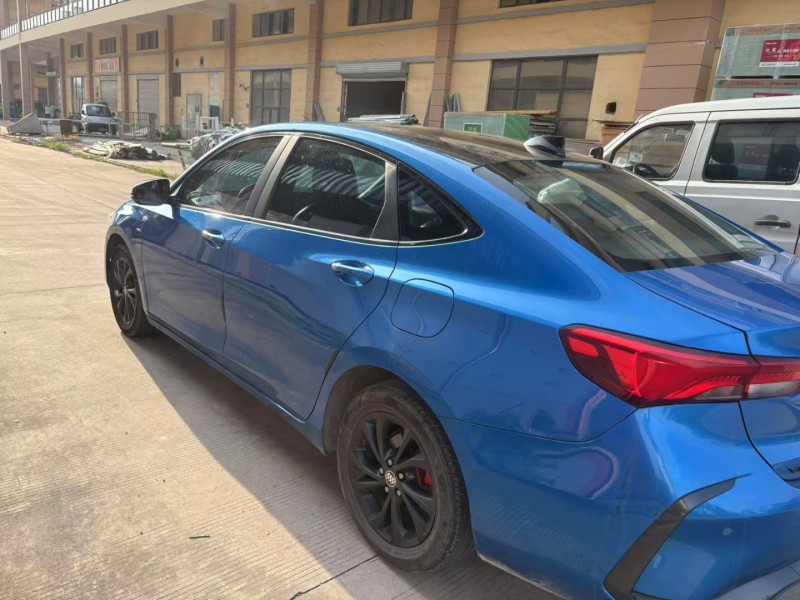 苏州22年别克威朗7