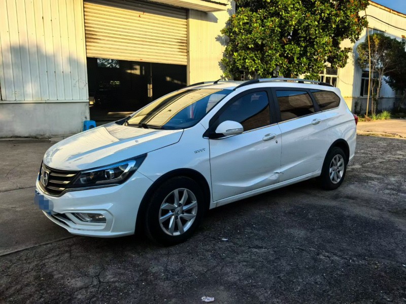 苏州18年宝骏3103