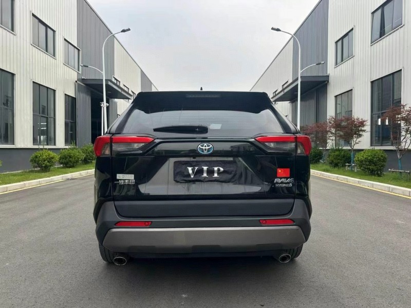苏州22年丰田RAV4荣放9