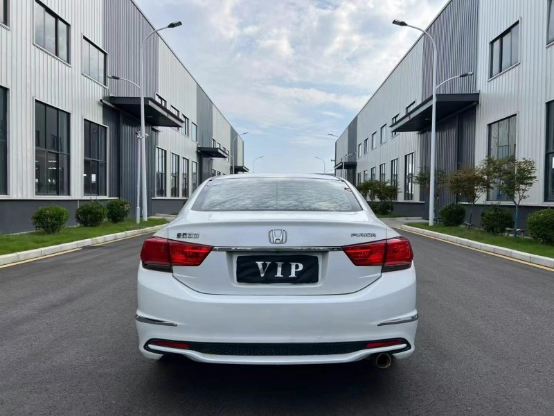 徐州16年本田思铂睿9