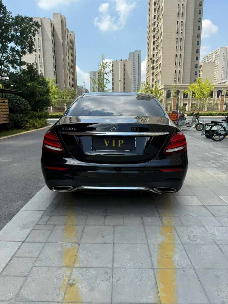 徐州19年奔驰E8