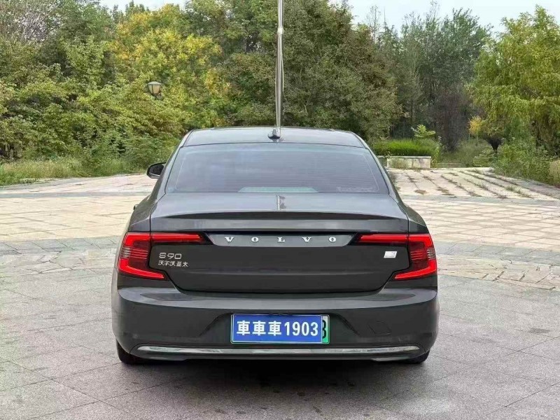 济宁20年沃尔沃S909