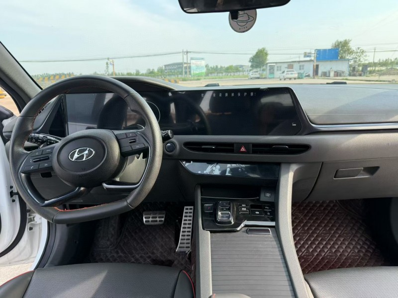 徐州21年现代索纳塔7