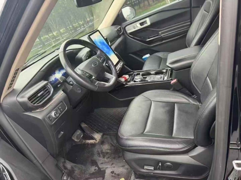 安阳20年福特探险者4