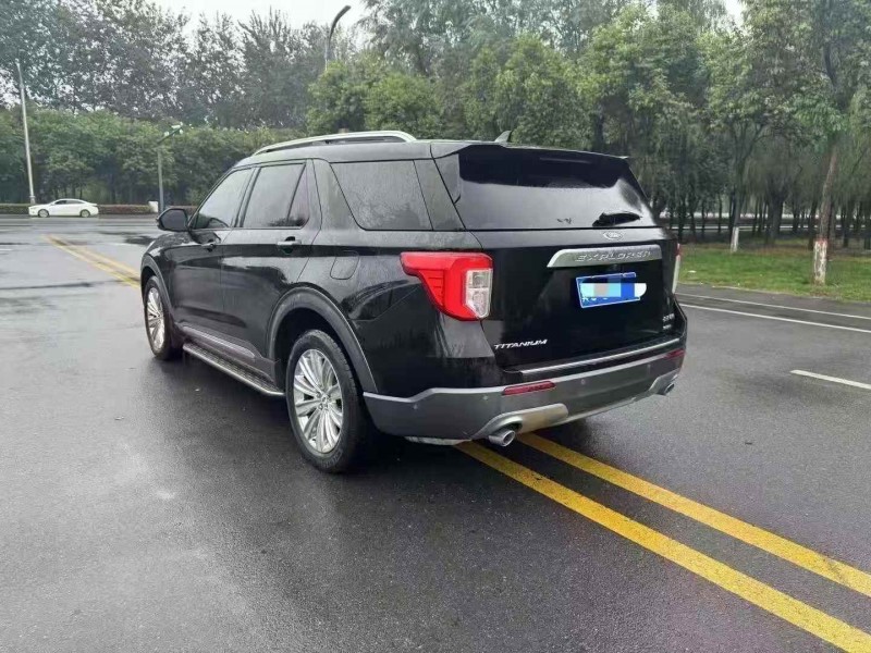 安阳20年福特探险者7