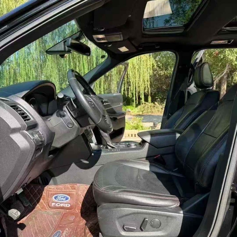 东营18年福特探险者7