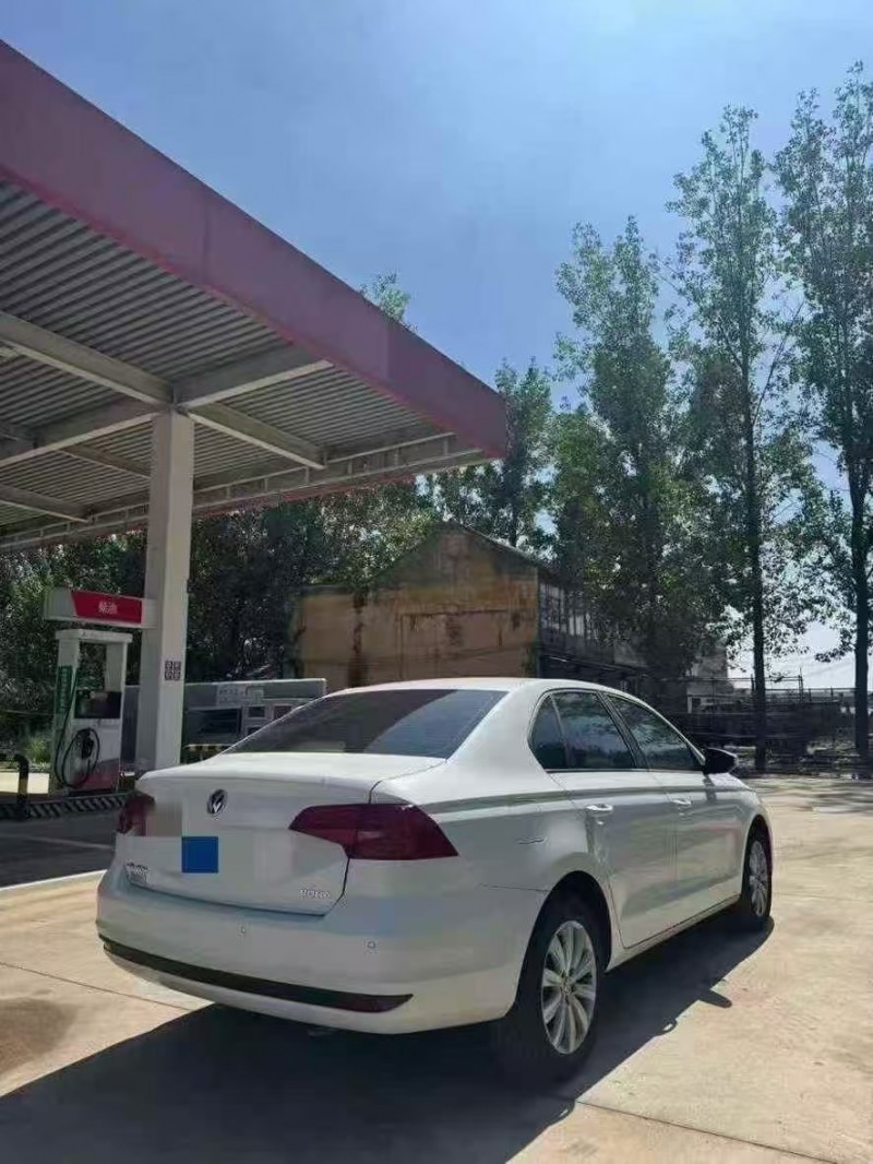 菏泽22年大众宝来8