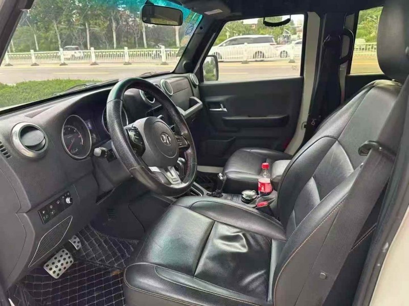 济宁17年北京BJ405