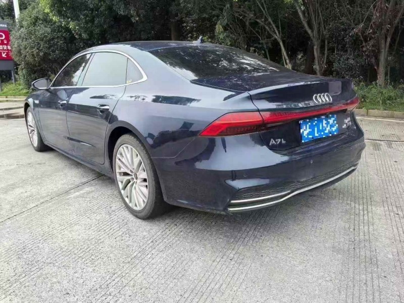 嘉兴22年奥迪A7L9