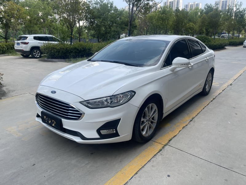 济宁21年福特蒙迪欧2