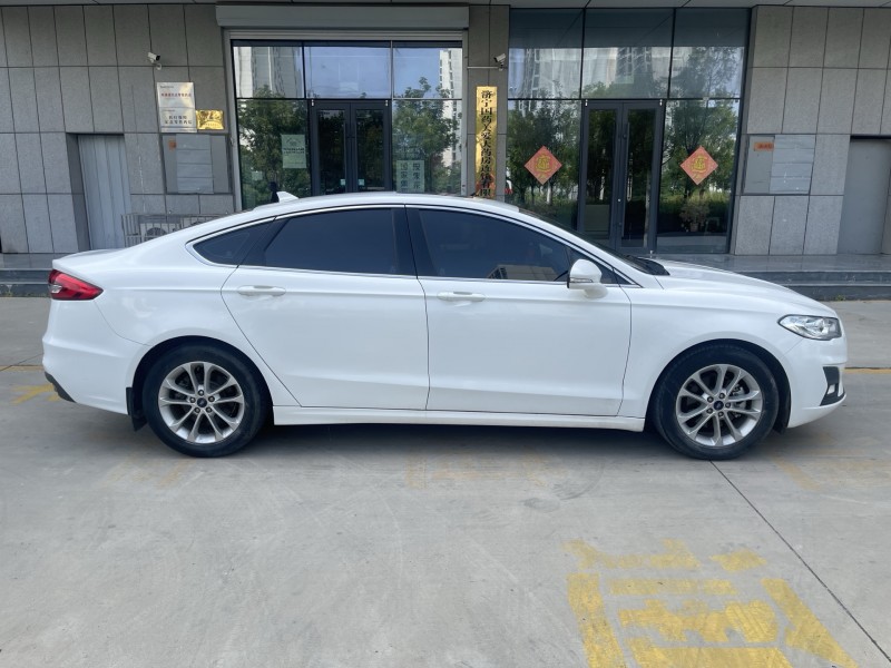 济宁21年福特蒙迪欧7