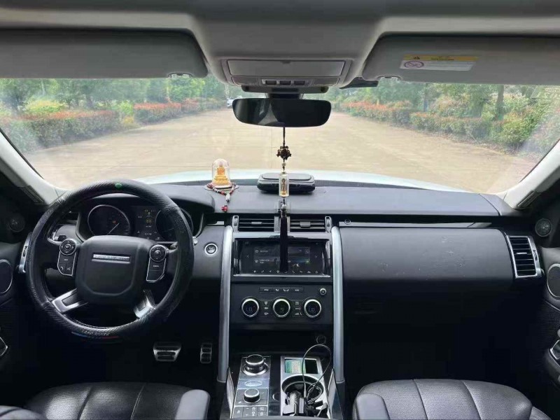 盐城19年路虎发现5