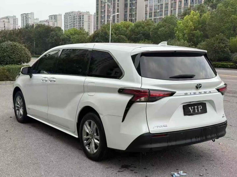 马鞍山24年丰田塞纳4