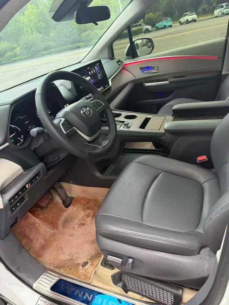 马鞍山24年丰田塞纳7