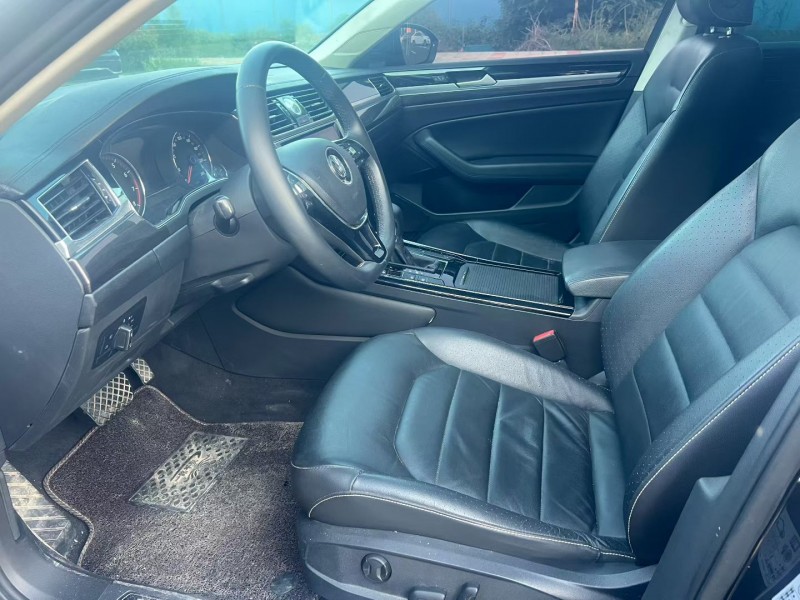 郑州19年大众辉昂4